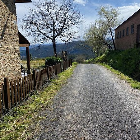 فيلا Casita Feliz Entre Montanas Y Cerca Del Mar Trabada المظهر الخارجي الصورة